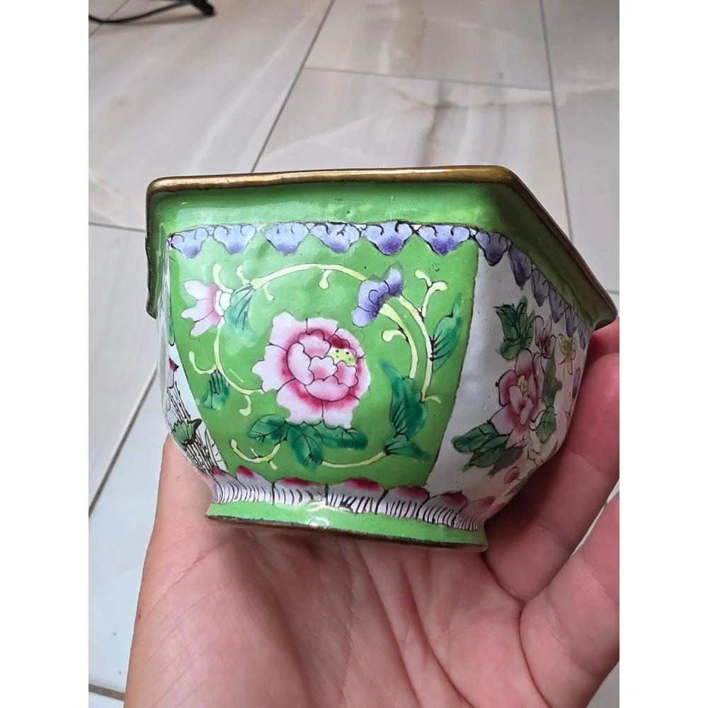Vintage Chinese Cloisene Enamel Hexagonal Bowl Green Floral‎ Bird 4.25